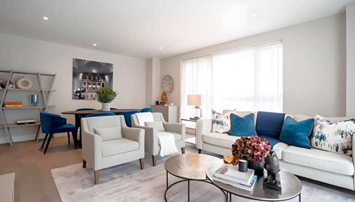 1 Bedroom Apartment To Rent In Westferry Circus, Circus Apartments, Canary Wharf, London, E14