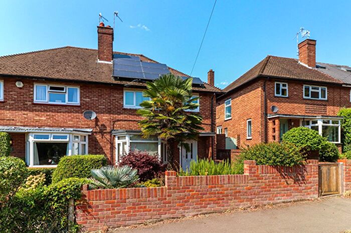 3 Bedroom Semi-Detached House For Sale In Upper Highway, Abbots Langley, WD5