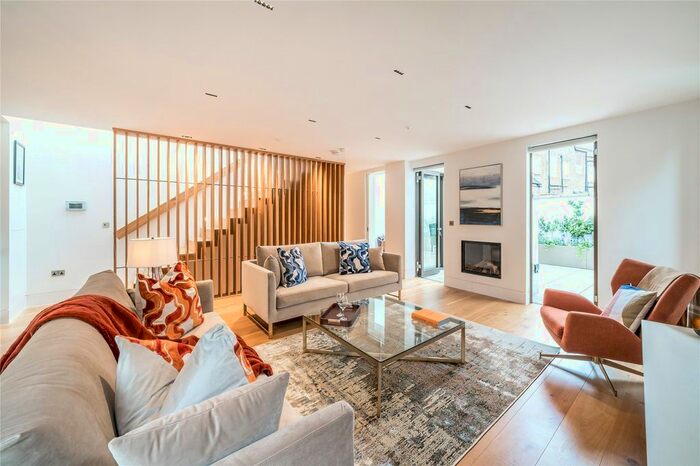 3 Bedroom Detached House To Rent In Hippodrome Place, London, W11