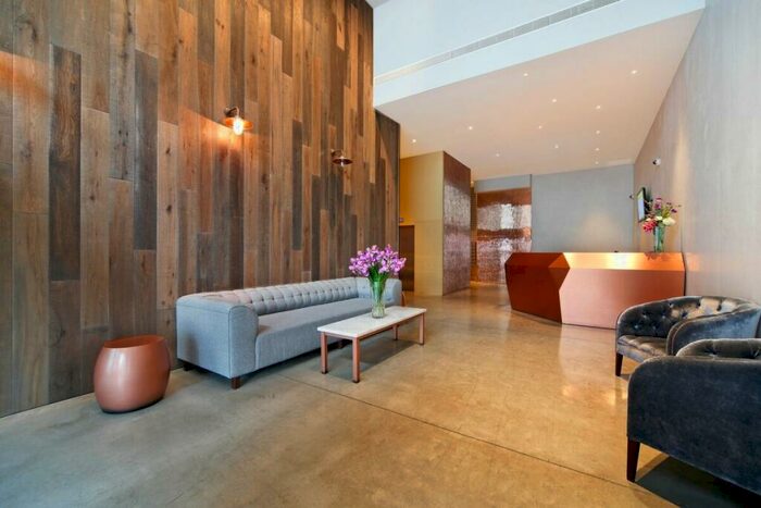 3 Bedroom Flat To Rent In Stratford High Street Stratford, E15