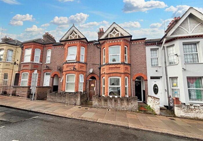 6 Bedroom Terraced House For Sale In Luton, LU1