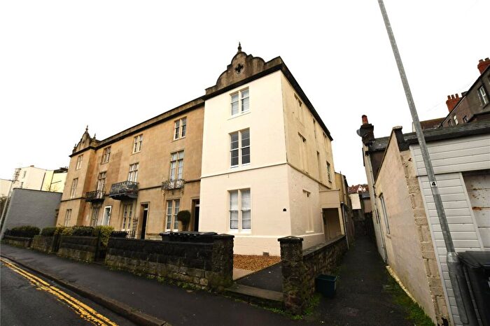 1 Bedroom Apartment To Rent In South Terrace, Weston-super-Mare, North Somerset, BS23