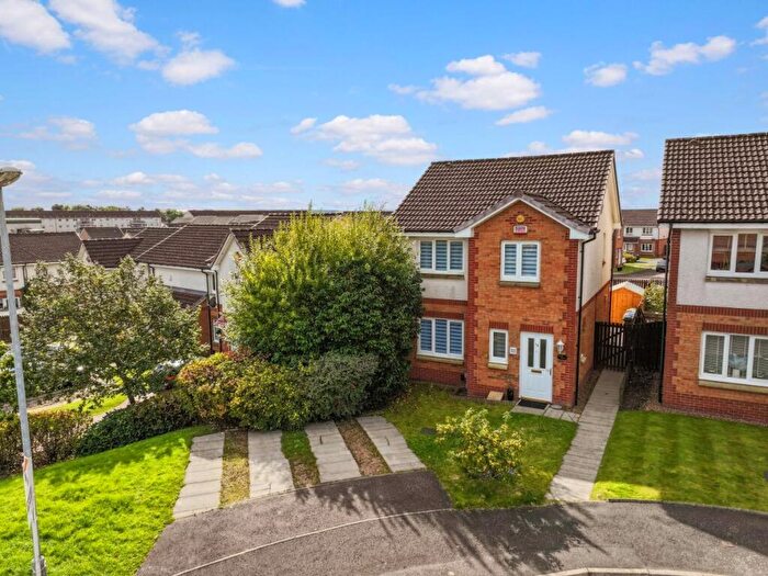 3 Bedroom Detached House To Rent In Craigievar Avenue, Garthamlock, Glasgow, G33