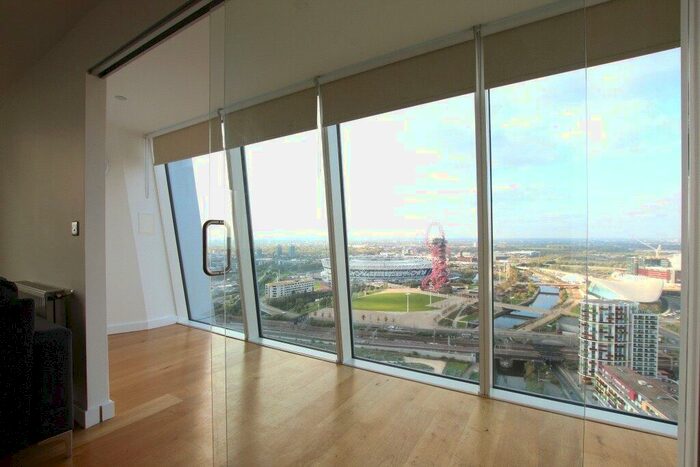 2 Bedroom Apartment To Rent In High Street, London, E15