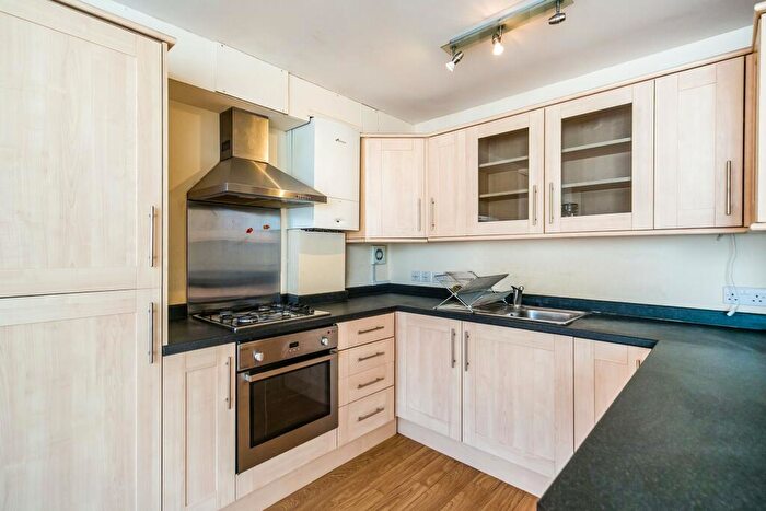 2 Bedroom Apartment To Rent In Newport Road, Reading, RG1