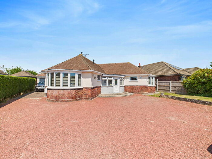 3 Bedroom Detached Bungalow For Sale In Frinton Road, Kirby Cross, Frinton-on-sea, CO13