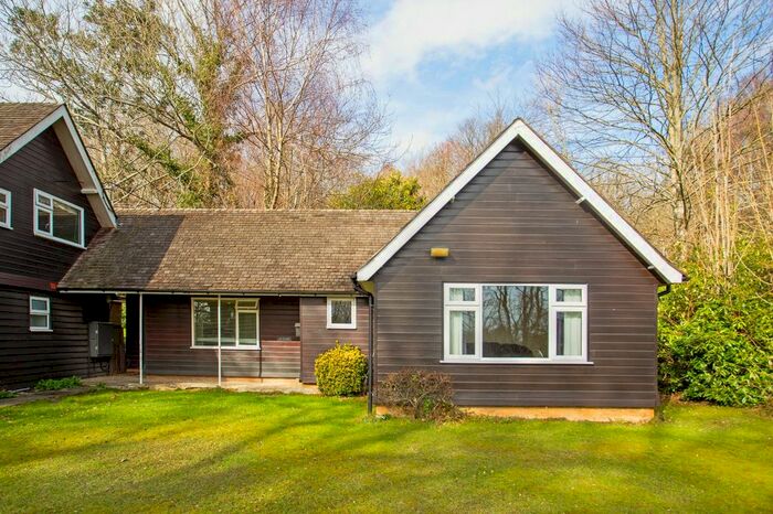 2 Bedroom Bungalow For Sale In Burrswood, Groombridge, Tunbridge Wells, Kent, TN3