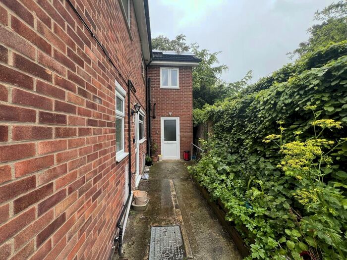1 Bedroom Semi-Detached House To Rent In Field Way, Cambridge, CB1