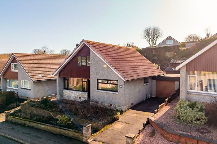 3 Bedroom Detached House For Sale In Pitcairn Road, Dundee, DD3