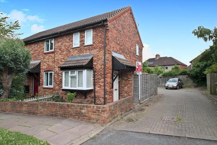 Studio To Rent In Eastcote Avenue, South Harrow, Harrow, HA2