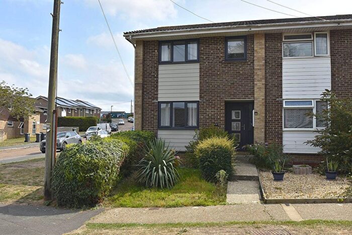 3 Bedroom End Of Terrace House To Rent In Stower Place, Sandown, PO36