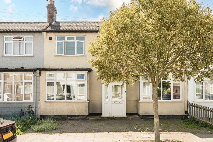 3 Bedroom Terraced House To Rent In Woodmansterne Road, Streatham, SW16