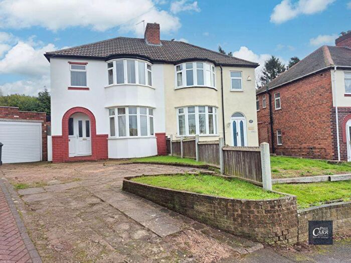 3 Bedroom Semi Detached House To Rent In Fairford Road, Kingstanding, Birmingham, B44