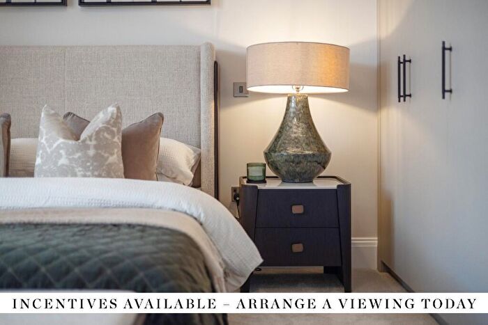 2 Bedroom Apartment For Sale In Royal Meadows, Sciennes Road, Edinburgh, EH9