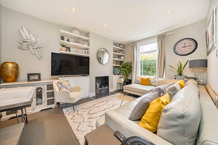 2 Bedroom Property For Sale In Kilravock Street, North Kensington, W10