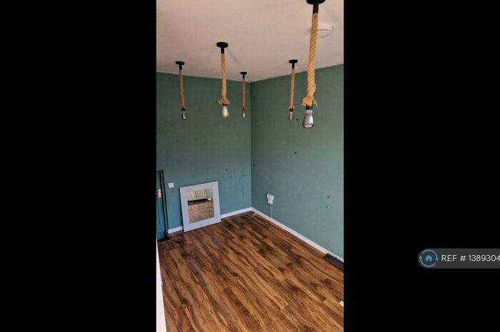 2 Bedroom Flat To Rent In Castle Street, Reading, RG1