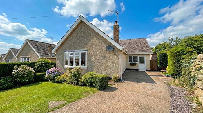 3 Bedroom Detached Bungalow For Sale In Ffordd Yr Orsaf, Dyffryn Ardudwy, LL44