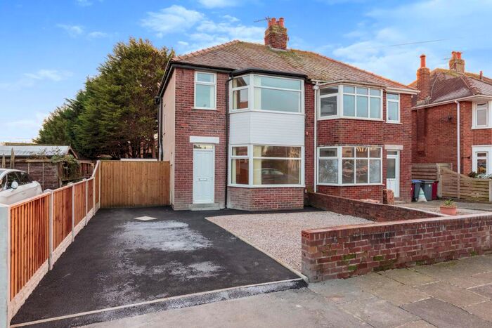 3 Bedroom Semi-Detached House To Rent In Galway Avenue, Blackpool, Lancashire, FY2