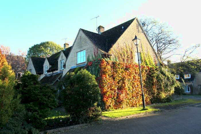 3 Bedroom End Of Terrace House For Sale In Old Forge Close, Bledington, OX7