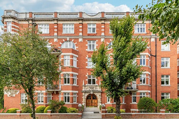 3 Bedroom Flat For Sale In Abingdon Villas, High Street Kensington, W8