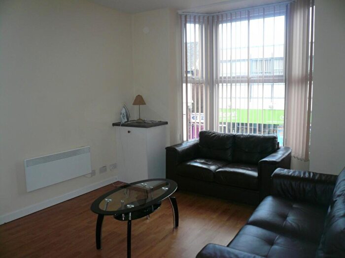 2 Bedroom Apartment To Rent In High Road, Beeston, NG9