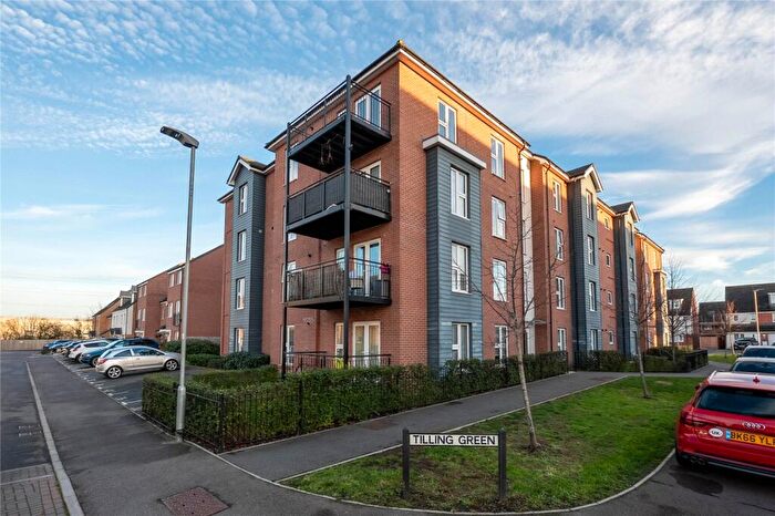 2 Bedroom Apartment For Sale In Tilling Green, Dunstable, Bedfordshire, LU5