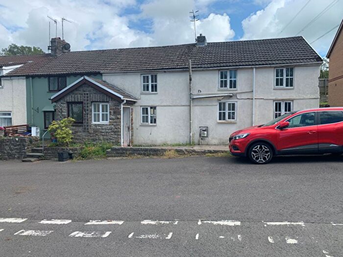 4 Bedroom Cottage For Sale In Crown Road, Kenfig Hill, Bridgend, CF33