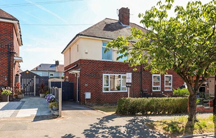 3 Bedroom Semi-Detached House For Sale In Studfield Road, Sheffield, S6