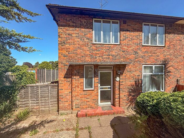 3 Bedroom Semi-Detached House To Rent In Gosforth Lane, South Oxhey, Watford, WD19
