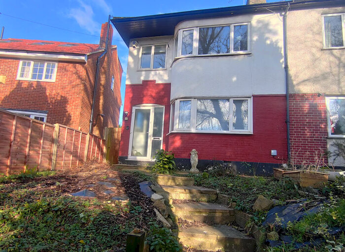 3 Bedroom End Of Terrace House To Rent In Farnborough Common, Orpington, BR6