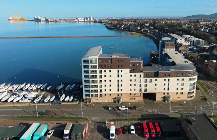 2 Bedroom Flat For Sale In / Lochinvar Drive, Granton, Edinburgh, EH5