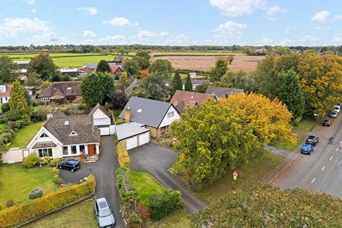 4 Bedroom Detached House For Sale In Mereside Road, Mere, Knutsford, WA16