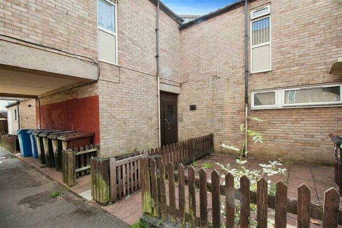 2 Bedroom Flat To Rent In Holyrood Walk, Corby, NN18