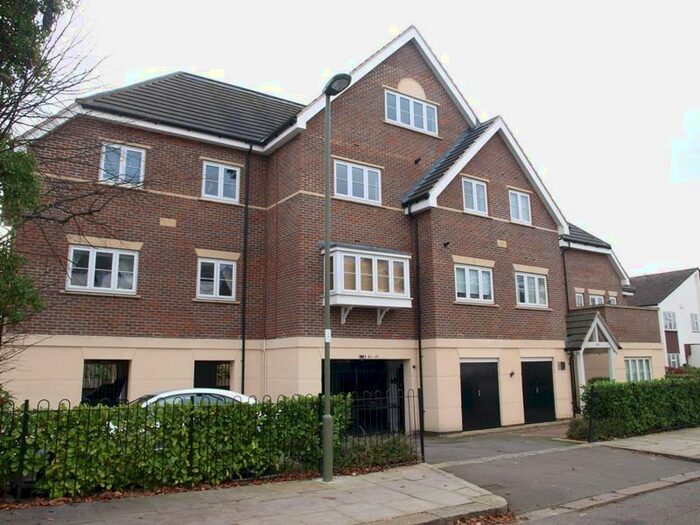 2 Bedroom Apartment To Rent In Mountfield Road, Finchley, N3