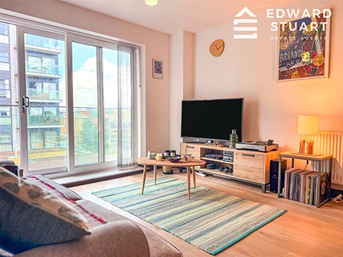 1 Bedroom Flat For Sale In East Station Road, Fletton Quays, Peterborough, Cambridgeshire, PE2
