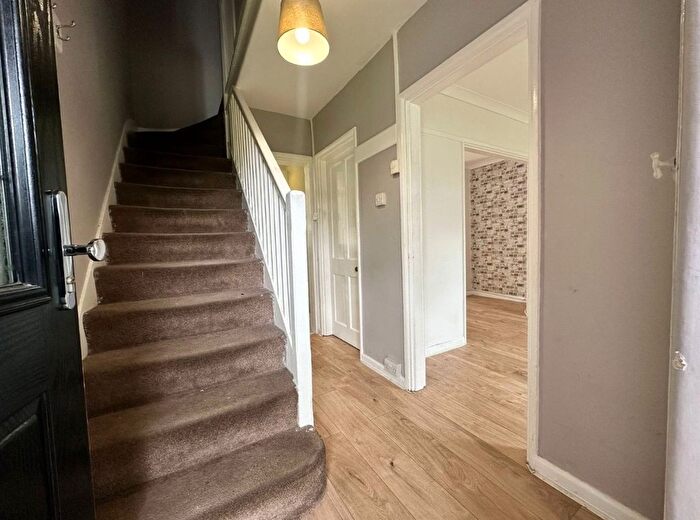 3 Bedroom Terraced House To Rent In Cornworthy Road, Dagenham, Essex, RM8