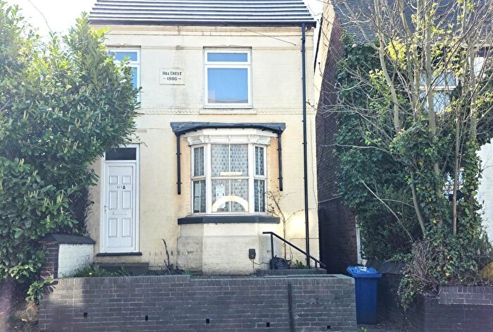 2 Bedroom Flat To Rent In Watling Street, Tamworth, B77