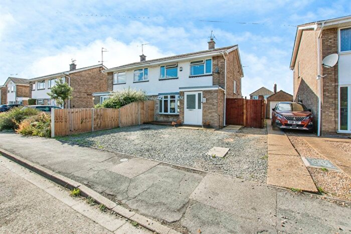 3 Bedroom Semi-Detached House For Sale In Manor Gardens, Boston, PE21