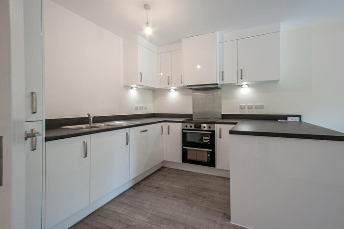 2 Bedroom Flat To Rent In Hunslet House, Station Road, NN17