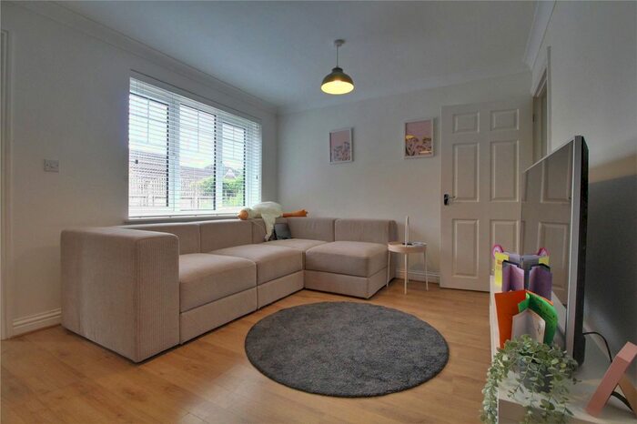 2 Bedroom Terraced House For Sale In Boxalls Lane, Aldershot, Hampshire, GU11