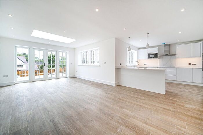 4 Bedroom Country House For Sale In Solstrand Mews, Station Road, Bagshot, Surrey, GU19