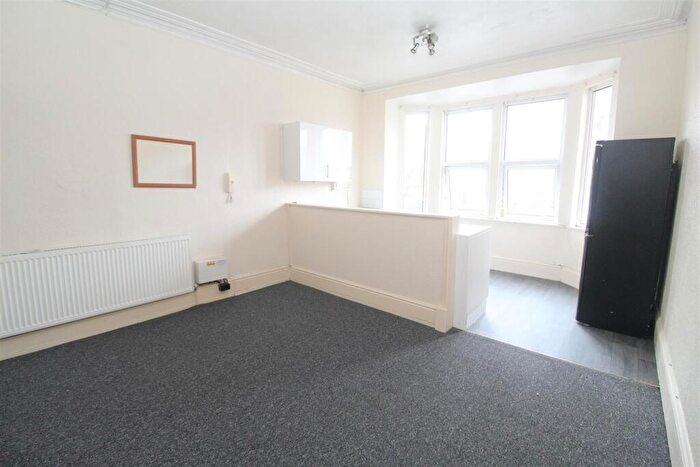 1 Bedroom House To Rent In Cardiff Road, Newport, NP20