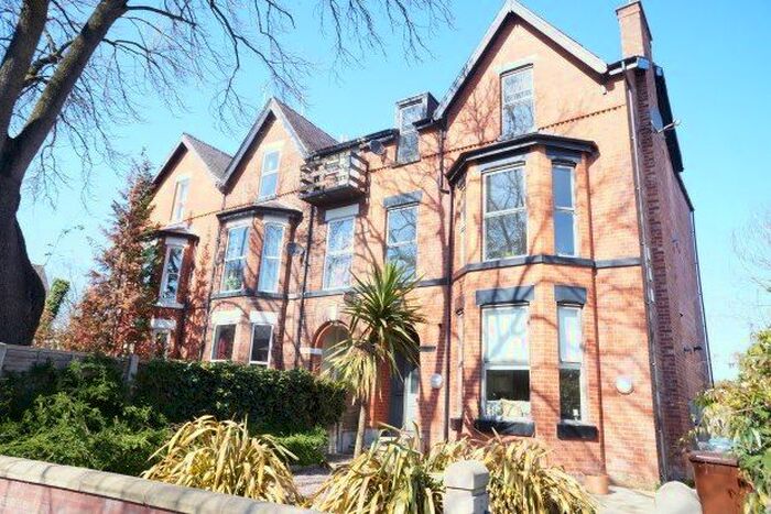 2 Bedroom Flat To Rent In Barlow Moor Road, Manchester, M20