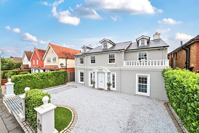 4 Bedroom Detached House For Sale In High Street, Horsell, Woking, GU21