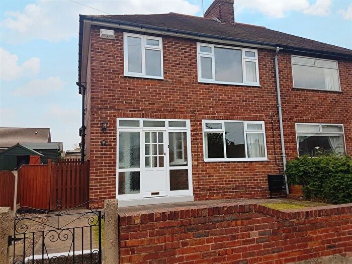 3 Bedroom Semi-Detached House To Rent In Sandymount West, Harworth, Doncaster, DN11
