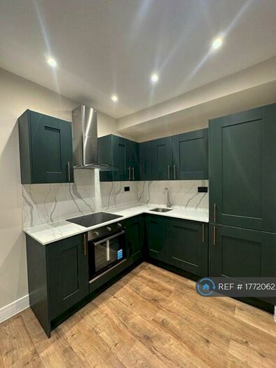 2 Bedroom Maisonette To Rent In Dermody Gardens, London, SE13