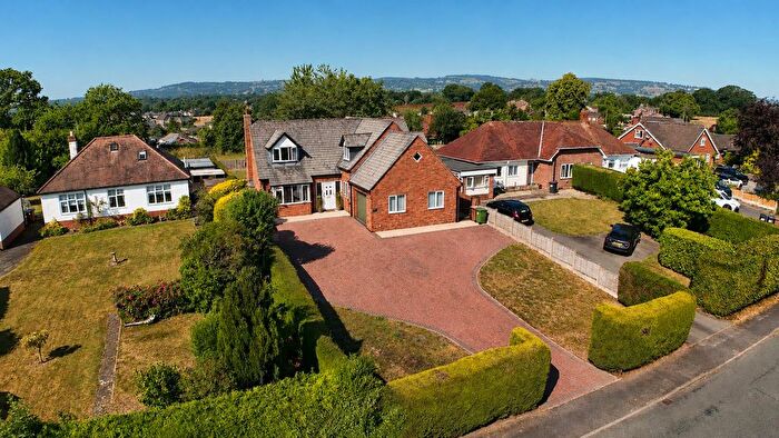 4 Bedroom Detached Bungalow For Sale In Rhewl, Gobowen, Oswestry, SY10