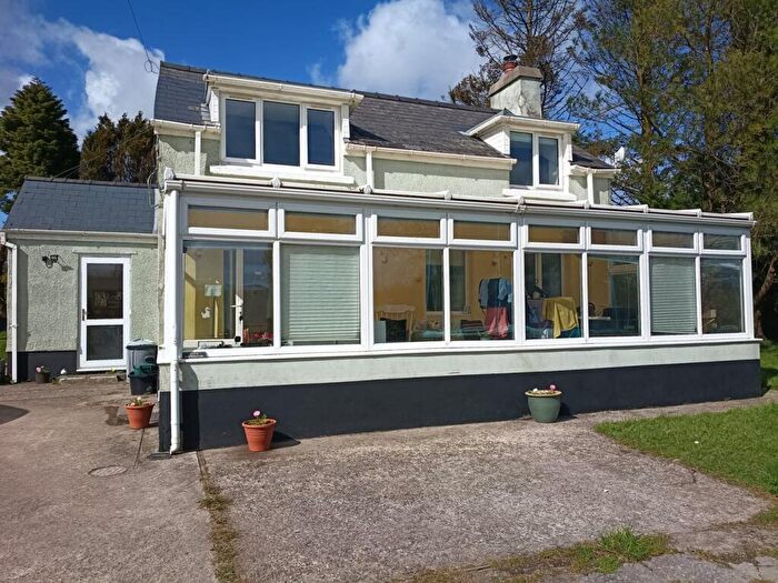 2 Bedroom Smallholding For Sale In Llangyndeyrn, Kidwelly, SA17