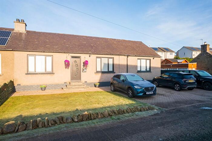 3 Bedroom Semi-Detached Bungalow For Sale In Ballumbie, Dundee, DD4