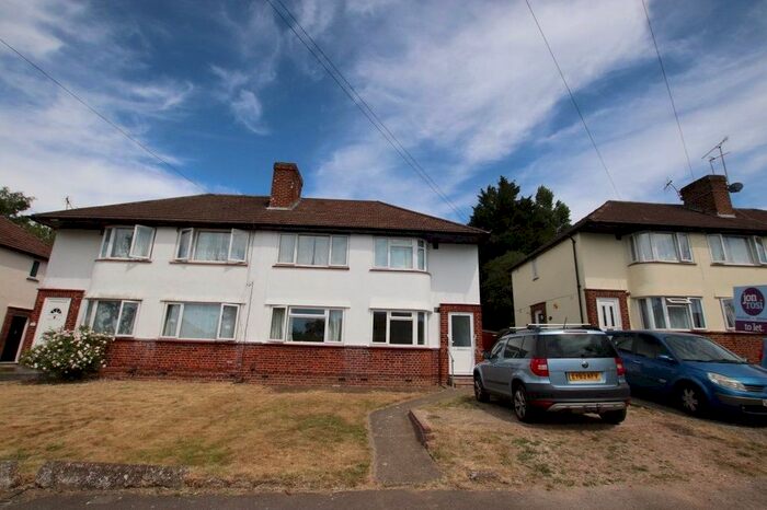 2 Bedroom Maisonette To Rent In Barnsdale Road, Reading, RG2